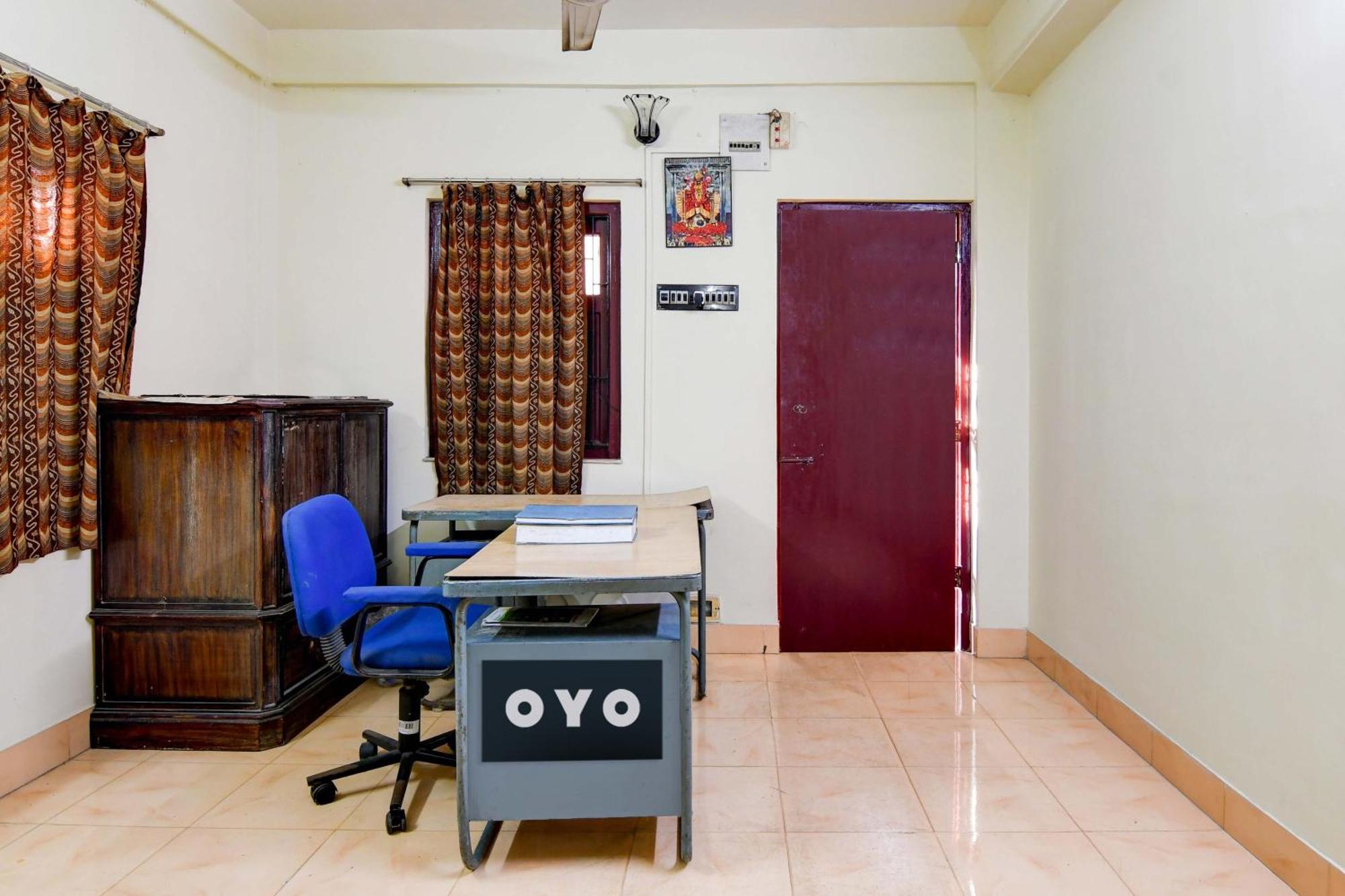 Oyo Simplex Guest House Behala Колката Екстериор снимка